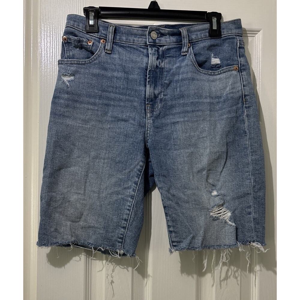 Gap Bermuda Shorts High Rise 27/4R Light Wash Jean Distressed Raw Hem Casual